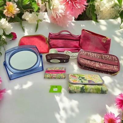Hand / Cosmetic Clutch Lot