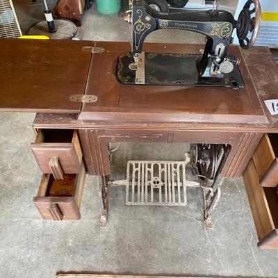 Vintage Damascus Sewing Machine and Cabnet