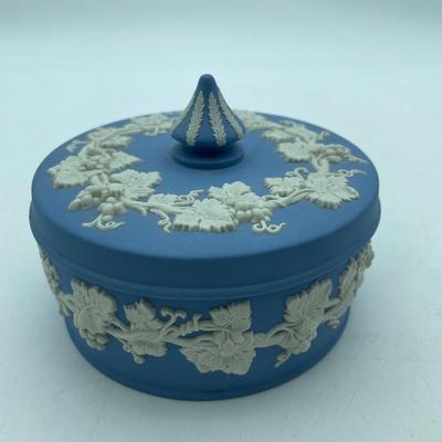 Wedgwood trinket vanity/dresser dish