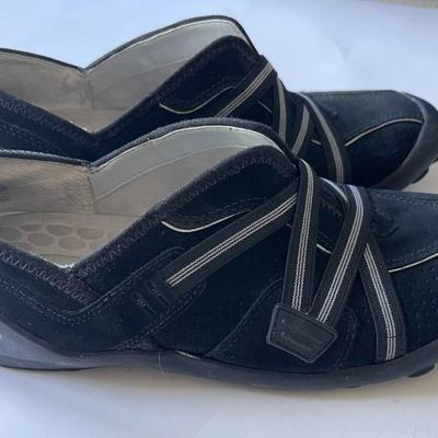 Brand New Privo by Clarks Black Sneakers (Size 6.5)