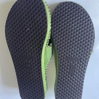 Brand New Aerosoles Green Suede Sandals (Size 6.5)