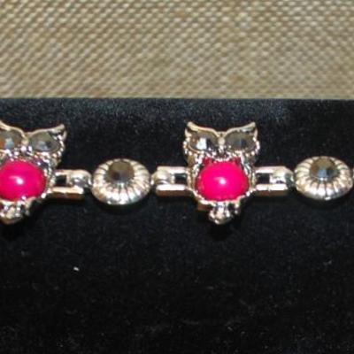 5 Red Belly Owls Bracelet (6½" End-to-End) on a Silver Tone Setting