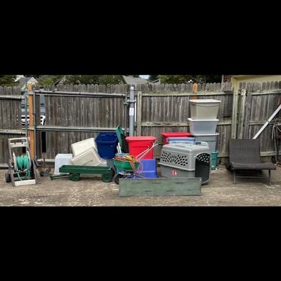 Lot 5: Totes, Dog Crate & More