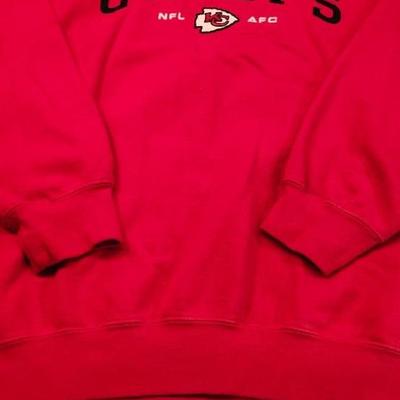 Lot of Vintage Kansas City Chiefs Sweatshirts. including Lee, Starter & NFL