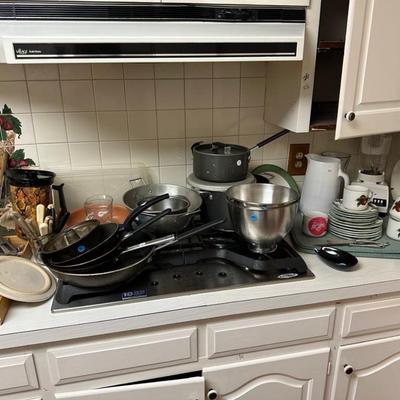 Lot 13: Kitchen Selection
