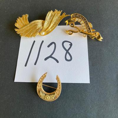 Brooch Lot