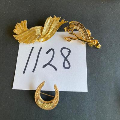 Brooch Lot