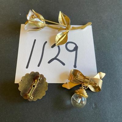 Brooch Lot