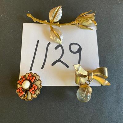 Brooch Lot
