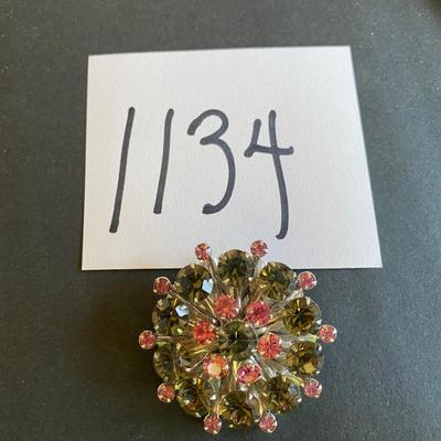 Brooch Lot
