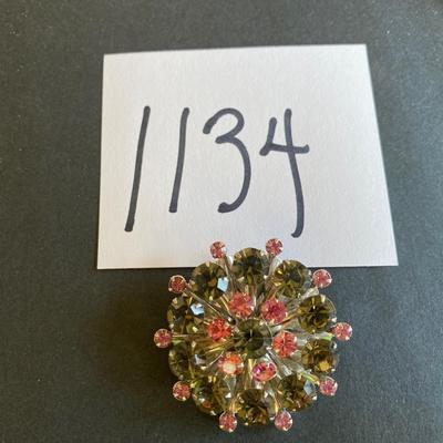 Brooch Lot