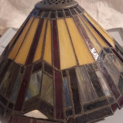 Stained glass lamp shade