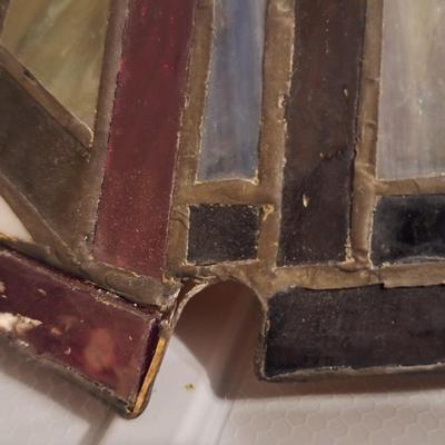 Stained glass lamp shade