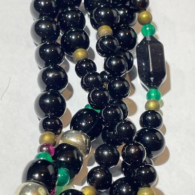 Vintage 5-Strand Onyx Bead Necklace 18" Long in Good Preowned Condition.