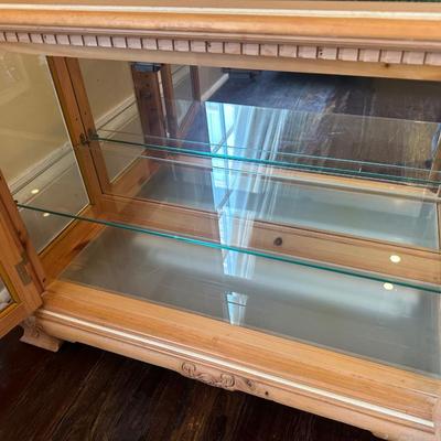 Pulaski Pine Display Cabinet with Bottom Light