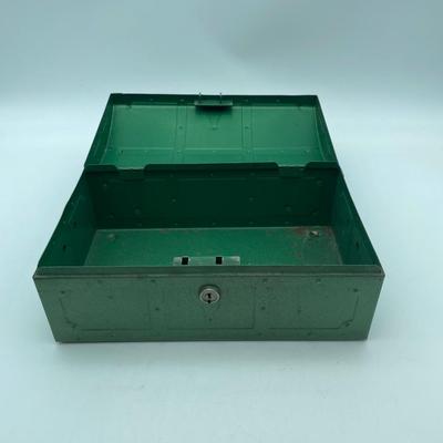 Green storage container