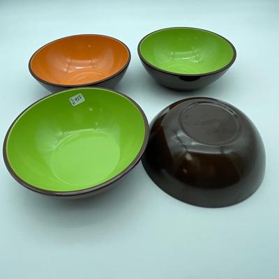 Set of 4 bowls