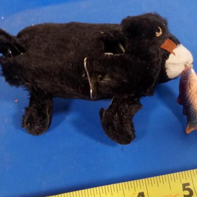 LOT 155 OLD TOY WIND UP BEAR WITH FISH