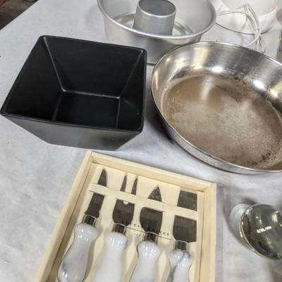 Assortment Of Kitchen Ware