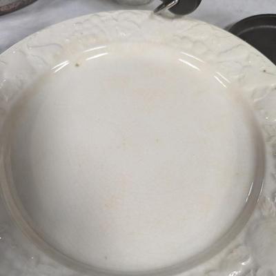 Assortment Of Kitchen Ware