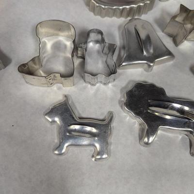 Assortment Of Vintage Cookie Cutters