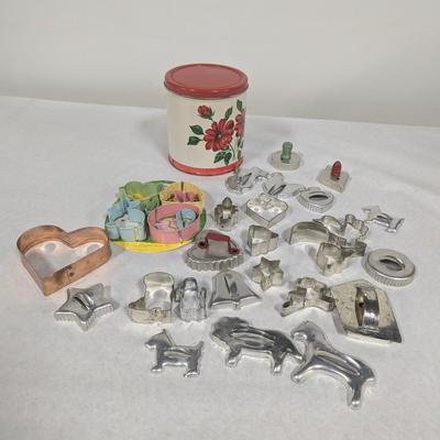 Assortment Of Vintage Cookie Cutters