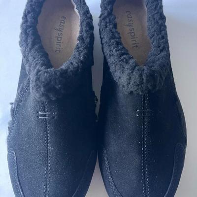 Brand New Easy Spirit Cozy Black Slip-On Shoes - Size 6.5