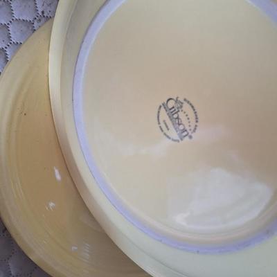 Gibson dishes set service for four yellow