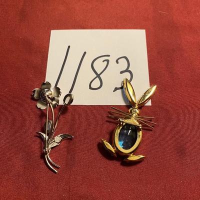 Brooch Lot