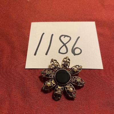 Vintage Brooch