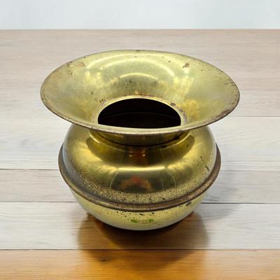 Spitoon