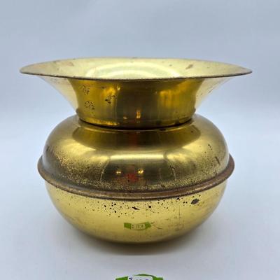 Spitoon