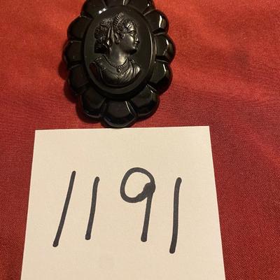 Vintage Bakelite Mourning Brooch