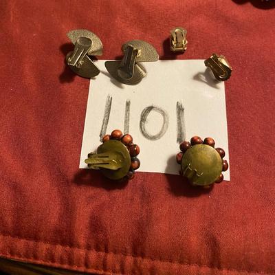 Vintage Clip on Earrings