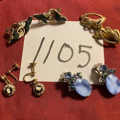 Vintage Clip on Earrings