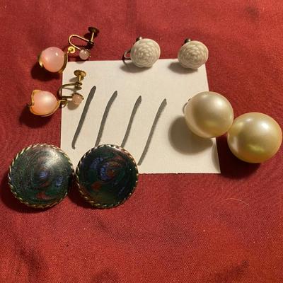 Vintage Clip on Earrings