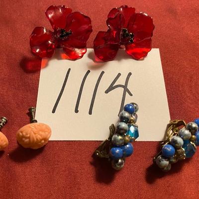 Vintage Clip on Earrings