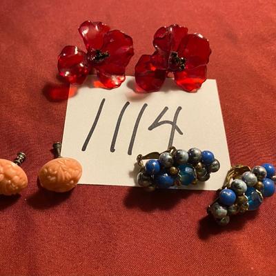 Vintage Clip on Earrings
