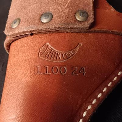 HUNTER 1100 24 LEATHER HOLSTER