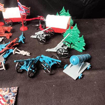 LARGE AMERICAN CIVIL WAR PLAY SET