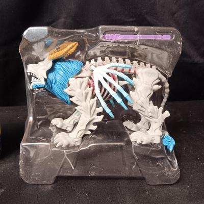 COLLECTIBLE TAPIRE IAUARA AND DUAL MASTERS TOYS
