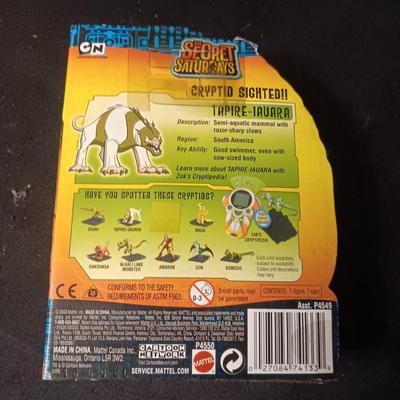 COLLECTIBLE TAPIRE IAUARA AND DUAL MASTERS TOYS