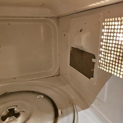 Hamilton Beach Microwave (K-JS)