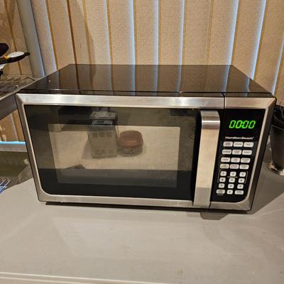 Hamilton Beach Microwave (K-JS)