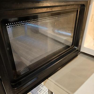 Hamilton Beach Microwave (K-JS)