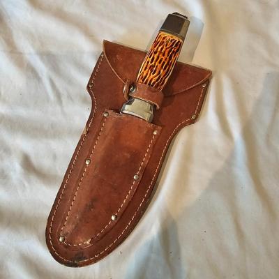 Knife Assortment Incl a Knife/Axe Combo (LR-JS)