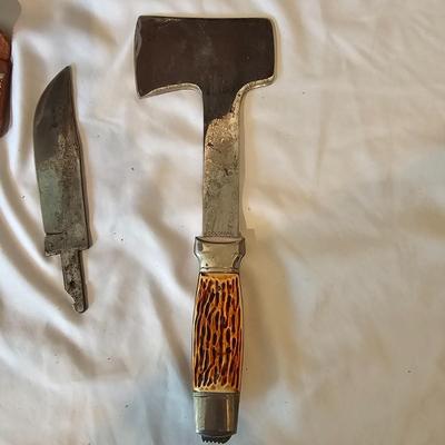 Knife Assortment Incl a Knife/Axe Combo (LR-JS)