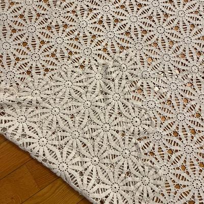 Crocheted Linens & Tablecloths (PB-MG)