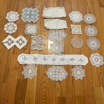 Crocheted Linens & Tablecloths (PB-MG)