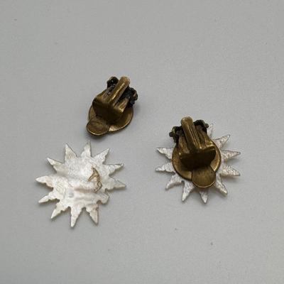 Elegant Evening Style Clip-On Earrings (K-DZ)